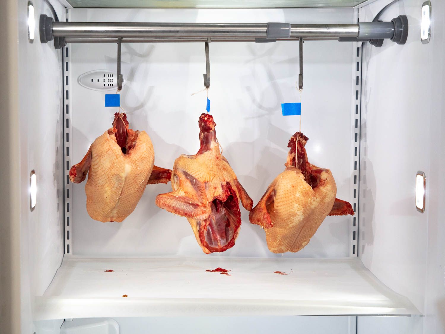 鸭子冠挂在冰箱第三天。