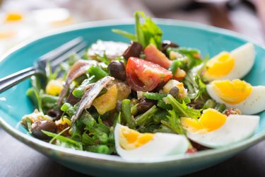 20150909-nicoise-salad-vicky-wasik-9.jpg