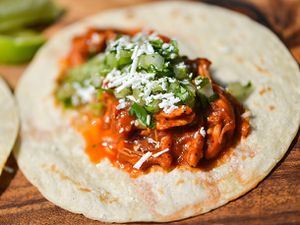 20140418-290342-chicken-tinga-tacos.jpg