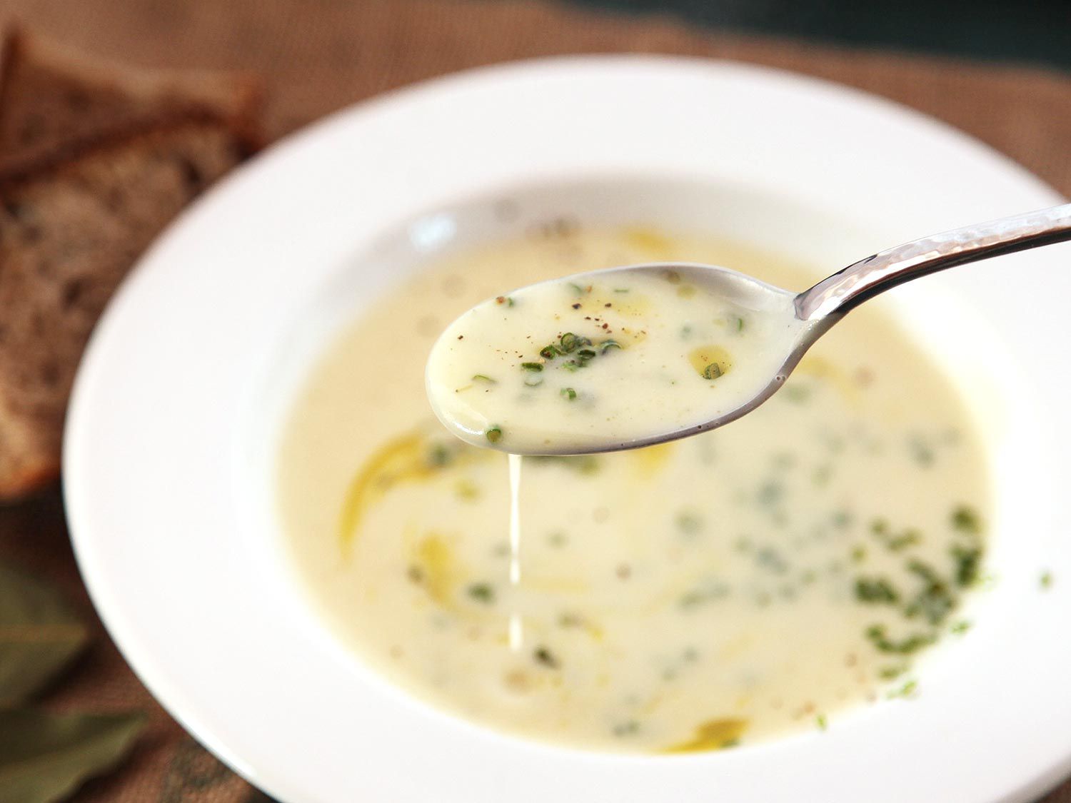 20150105-potato-leek-soup-recipe-13.jpg