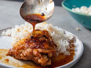 鸡肉阿斗波配白米饭