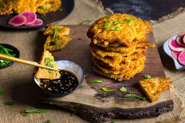 Kimchi_Pancakes_Shrimp_20170320_3-edit.jpg