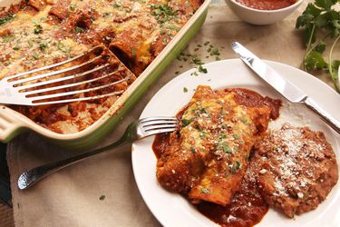 20150416-pressure-cooke-chicken-enchiladas-recipe-28.jpg