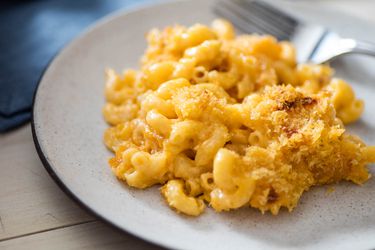 20161028-baked-macaroni-cheese-bechamel-vicky-wasik-26.jpg