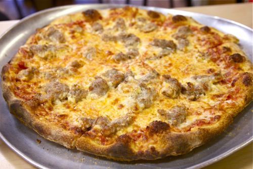 20110919 -新-港-比萨- pepes -现代- zuppardis apizza1.jpg