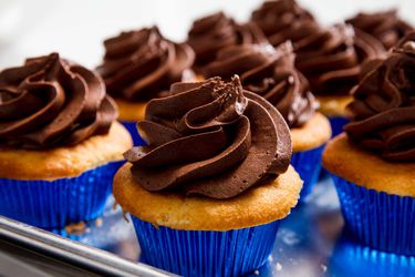 20181220-chocolate-american-buttercream-frosting-vicky-wasik-9