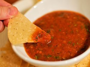 20120503-204732-roasted-tomato-salsa.jpg