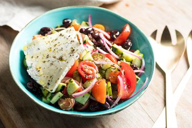 20170814-greek-salad-vicky-wasik-8.jpg