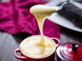 A spoonful of stretchy and richy pommes aligot