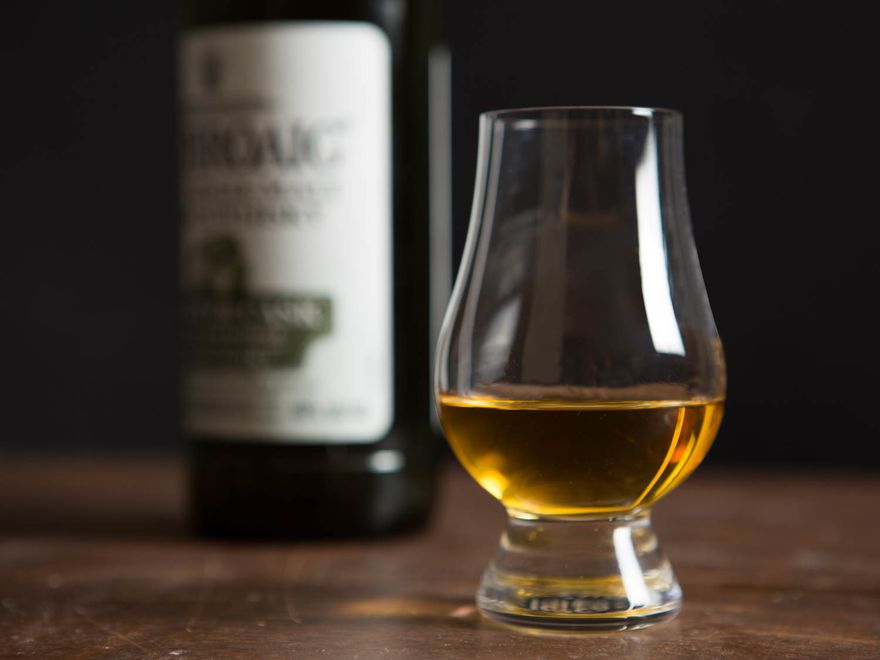 苏格兰威士忌，苏格兰威士忌，有一瓶威士忌。