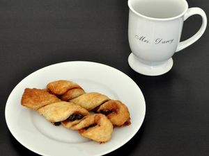 20120112-wakeandbake-cinnamonraisintwists.JPG