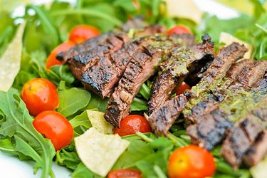 20110610-156015-skirt-steak-salad.jpg