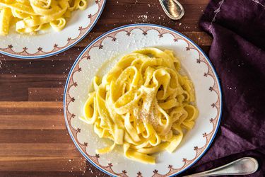 Overhead shot of fettuccine alfredo plated