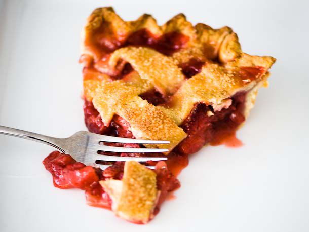 20120529-195206-strawberry-pie-610x458-1.jpg