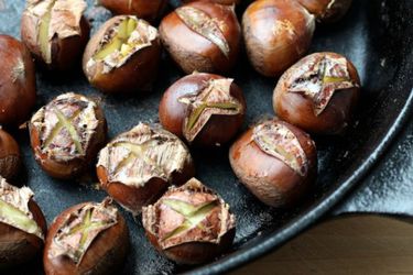 20121128-231780-bar-bites-oven-roasted-chestnuts-with-spiced-melted-butter-thumb-625xauto-289551.jpg