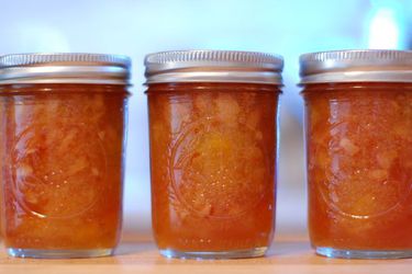 20120513-205700-preserved-apple-rhubarb-conserve.jpg