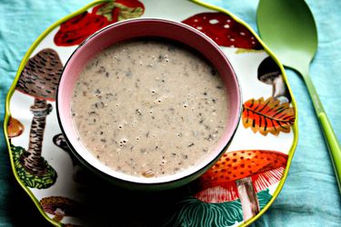 Serious-Eats-Slow-Cooker-Cream-Roasted-Mushroom-Soup1-Jennifer-Olvera.jpg