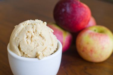 a dished scoop of apple pie ice cream