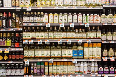 20140502-cooking-fats-oil-aisle2.jpg