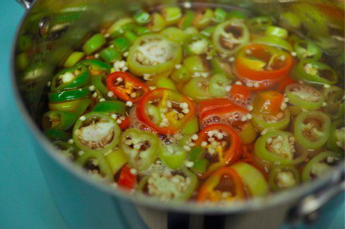 06122012-210389-pickling-peppers.jpg