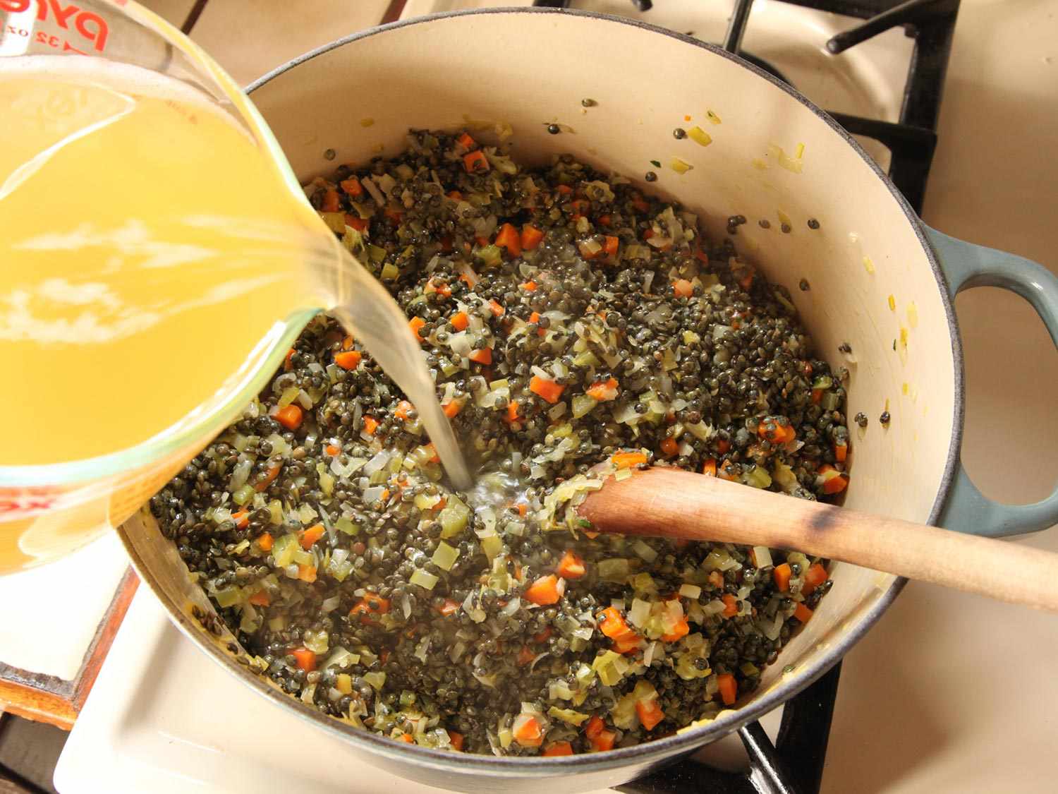 20141013-easy-lentil-soup-recipe-08.jpg
