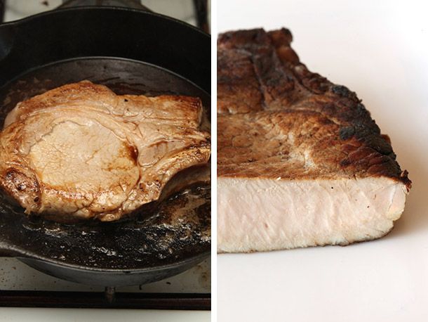 拼贴画的苍白的猪排释放液体，因为它在一个铸铁锅和熟猪排的横截面