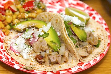 20130818-chicken-green-chili-tacos-4.jpg