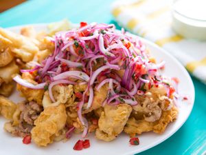 20150622-jalea-fried-seafood-peruvian-vicky-wasik-15.jpg