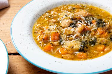 A shallow bowl of Tuscan ribollita made in a pressure cooker