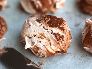 20150311-chocolate-cinnamon-meringues-nila-jones-1.jpg