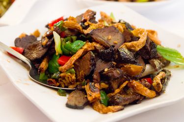 20150130-hunan-manor-beef-max-falkowitz.jpg