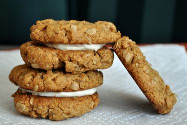 20130704-cookiemonster-peanutbuttersandwichcookies.JPG