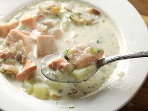 20170111-salmon-chowder-11.jpg