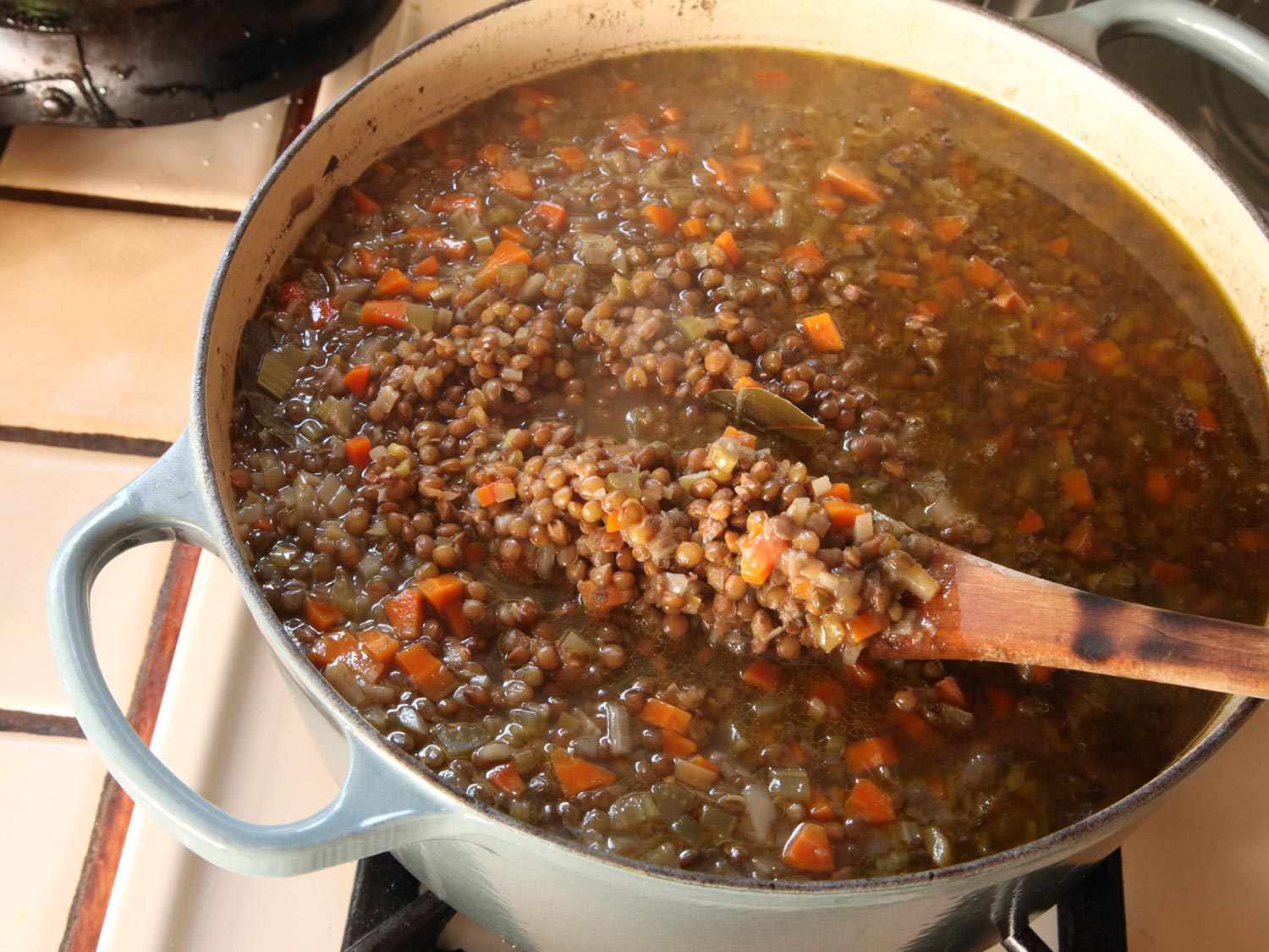 20141013-easy-lentil-soup-recipe-09.jpg