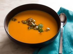 20141125-sweet-potato-soup-vicky-wasik-4.jpg