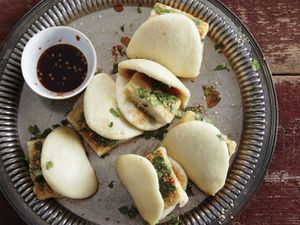 20120404-200342-spicy-sweet-fried-tofu-buns.jpg