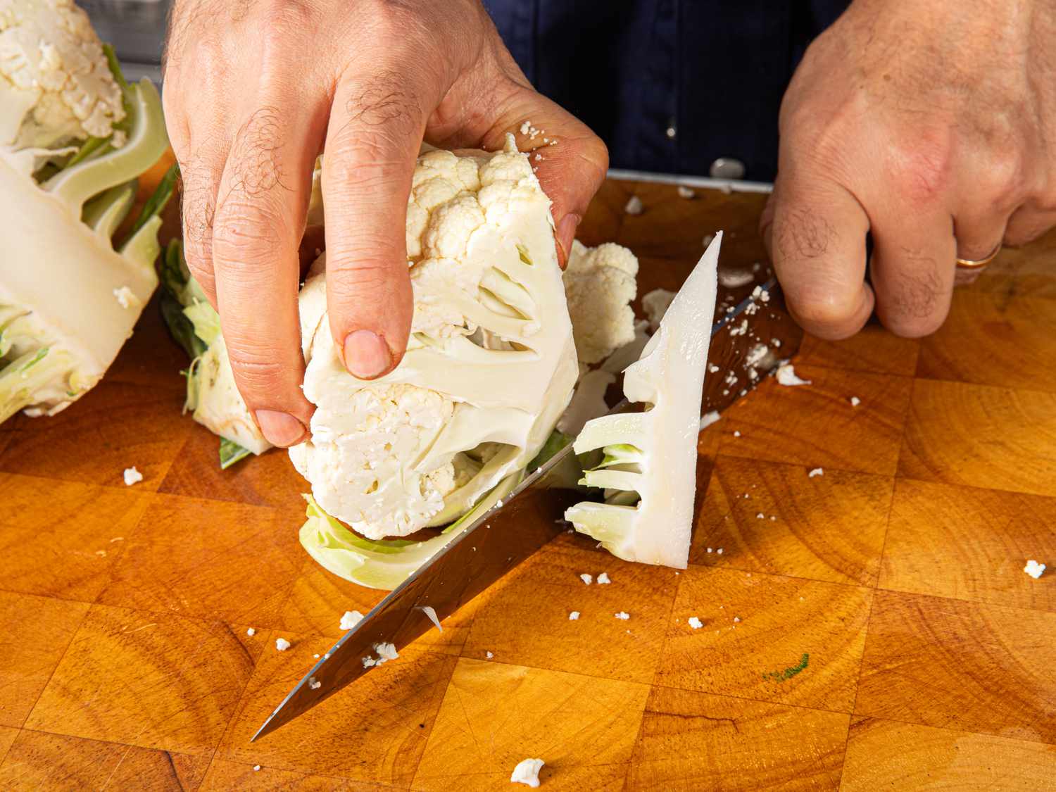 开销竞争w of removing the core from cauliflower