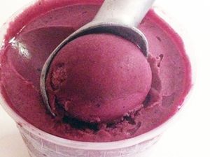 腌蓝莓冰糕