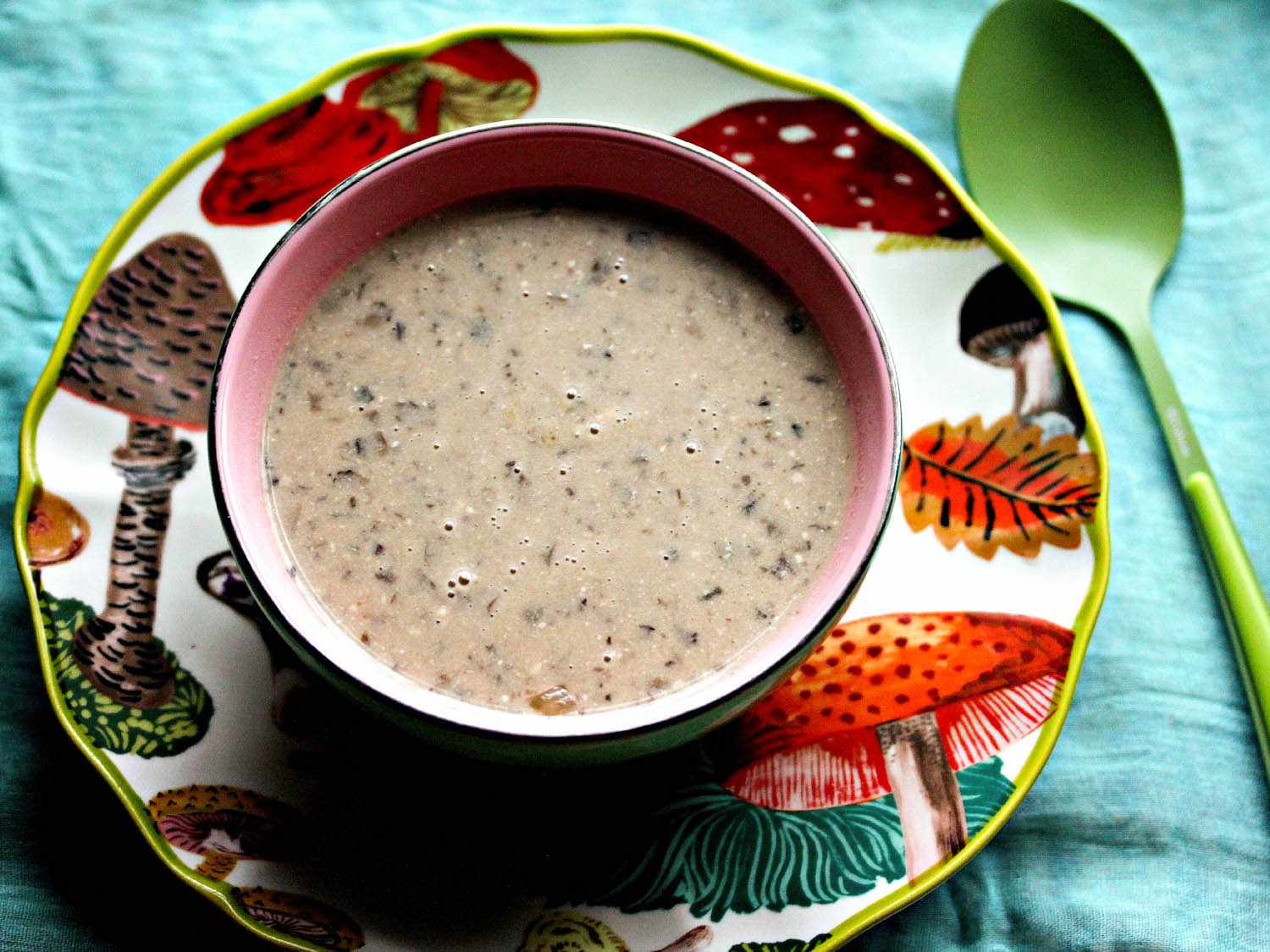 Serious-Eats-Slow-Cooker-Cream-Roasted-Mushroom-Soup1-Jennifer-Olvera.jpg