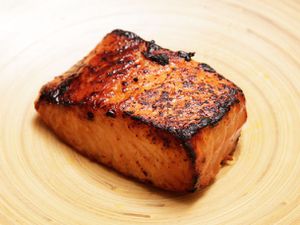 20120625-miso-glazed-salmon-7.jpg