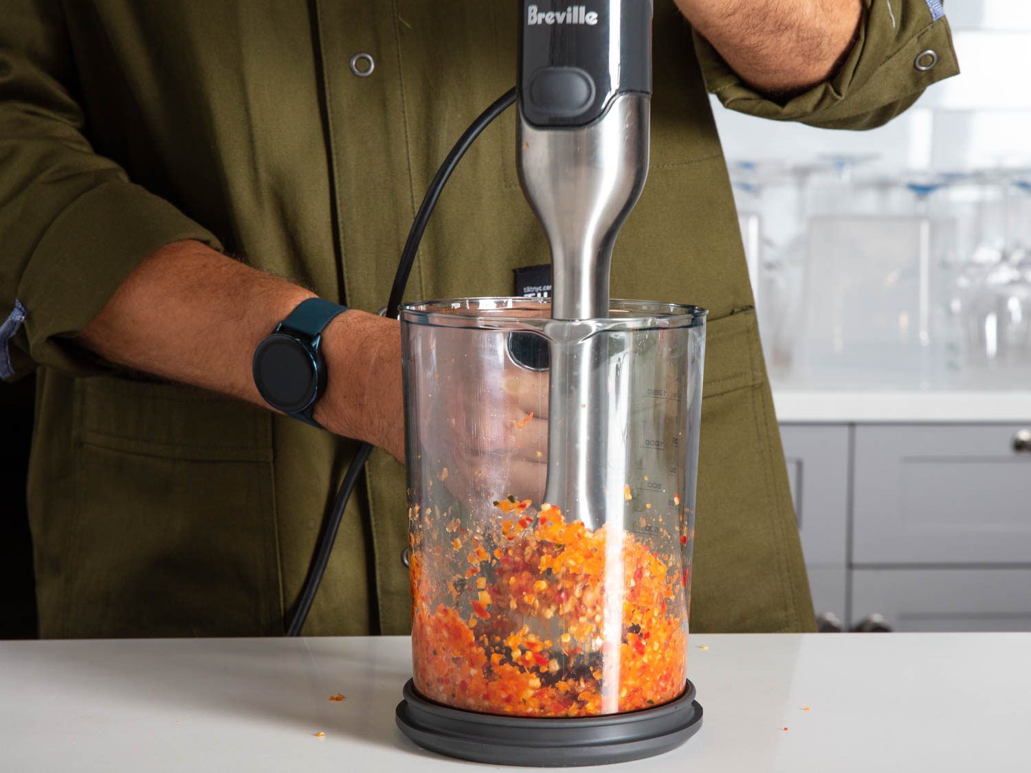 making thai curry pawste with an immersion blender