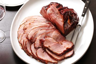 20131209-menu-glazed-ham-sous-vide-snake-river-balsamic-brown-sugar-12-thumb-1500xauto-372766 (1).jpg