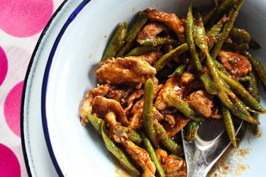 chicken-red-curry-stir-fry-with-green-beans-post.jpg