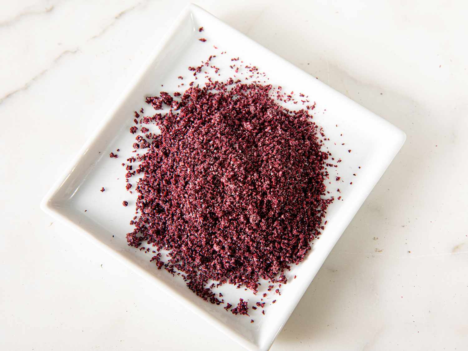 Sumac in a square dish