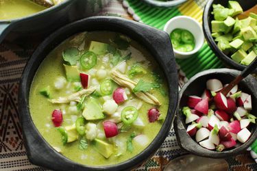 20170123-pozole-verde-chicken-mexican-soup-hominy-green-16.jpg