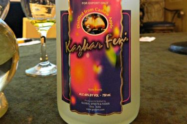 20120730 - 216590 - indianspirits feni.jpg