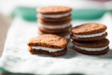 Stacks of lemon ginger sandwich cookies.