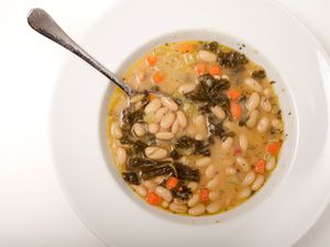 tuscan-white-bean-soup-kenji