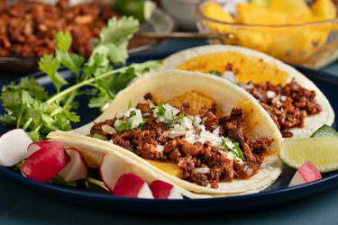 tacos al pastor的侧视图