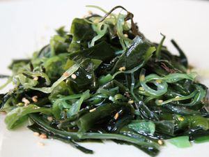 20101216-610-seaweed-salad.jpg
